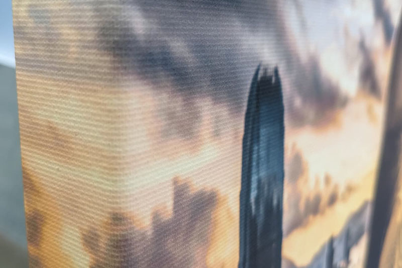 Detalle de la textura del lienzo de algodón con impresión fotográfica